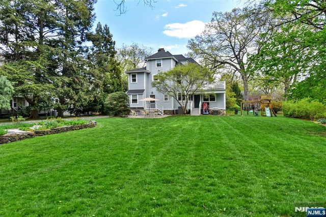 208 Lincoln Avenue, Ridgewood, NJ 07450