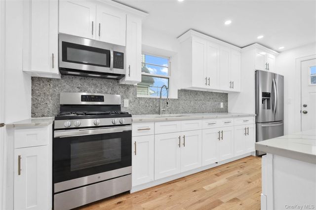 21432 112th Road, Queens Village South, NY 11429