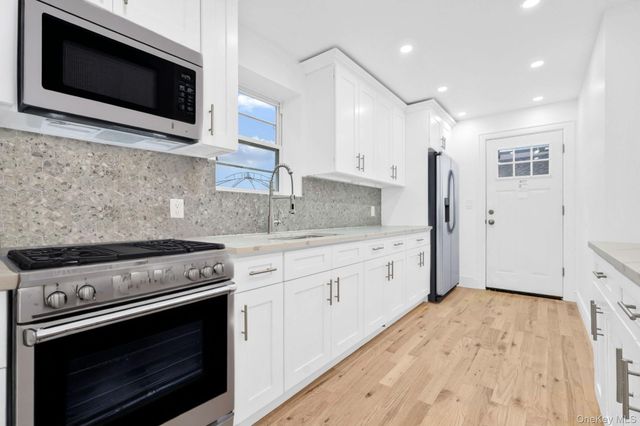 21432 112th Road, Queens Village South, NY 11429