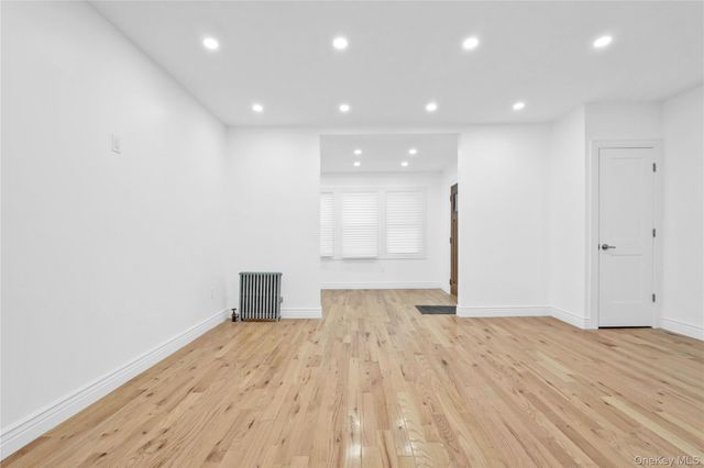 21432 112th Road, Queens Village South, NY 11429