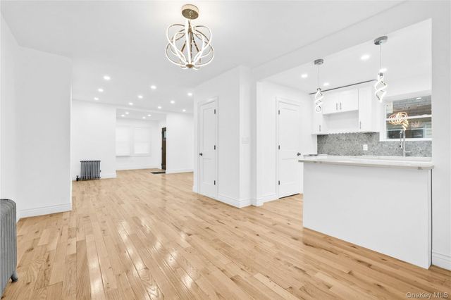 21432 112th Road, Queens Village South, NY 11429