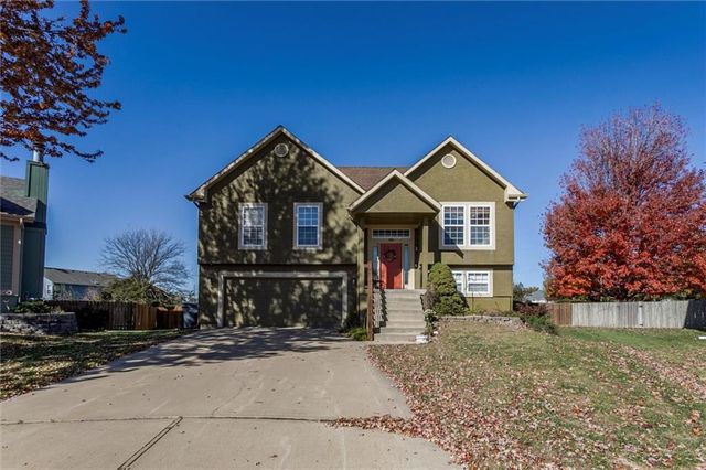 980 W Elizabeth Street, Olathe, KS 66061