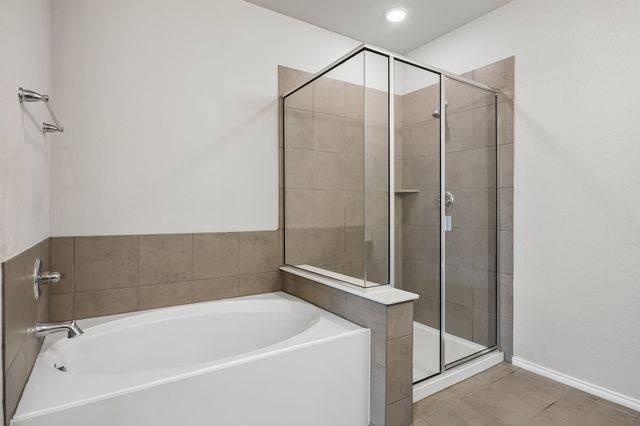 8000 Gangway Drive, Fort Worth, TX 76179
