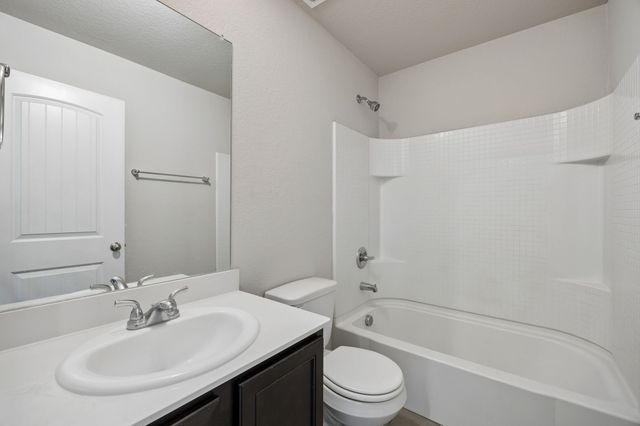 8000 Gangway Drive, Fort Worth, TX 76179