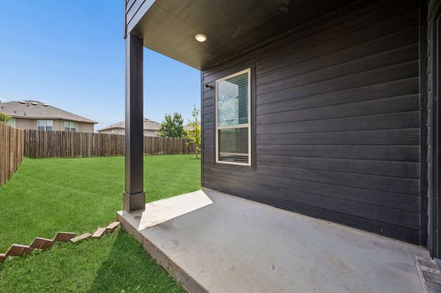 8000 Gangway Drive, Fort Worth, TX 76179