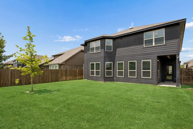 8000 Gangway Drive, Fort Worth, TX 76179