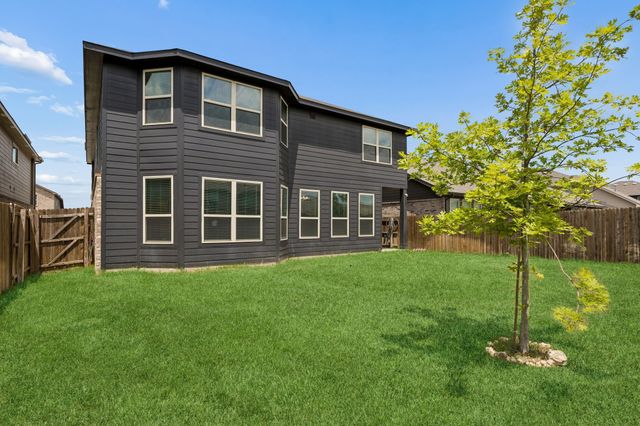 8000 Gangway Drive, Fort Worth, TX 76179
