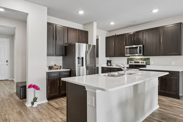 8000 Gangway Drive, Fort Worth, TX 76179