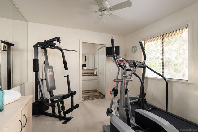 15943 Ranch Hollow Rd, Poway, CA 92064