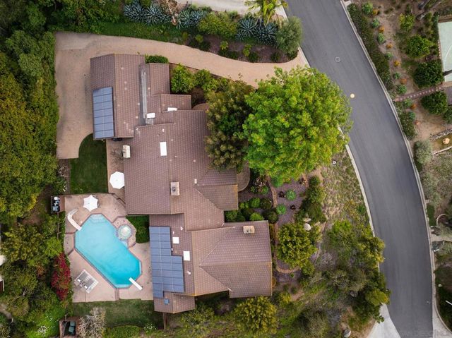 15943 Ranch Hollow Rd, Poway, CA 92064
