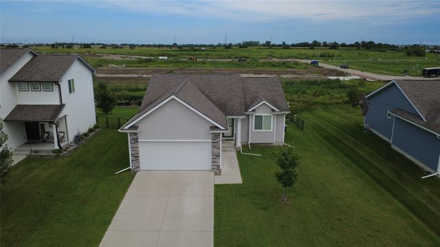 1115 Locust Street, Waukee, IA 50263