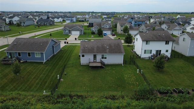 1115 Locust Street, Waukee, IA 50263