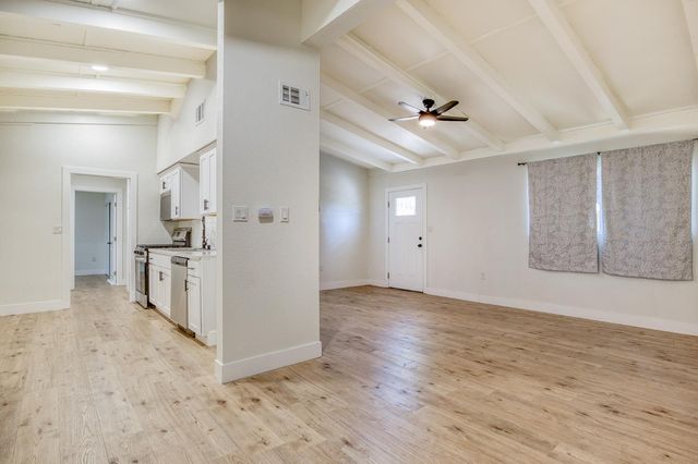 2323 Del Rio Dr, Stockton, CA 95204
