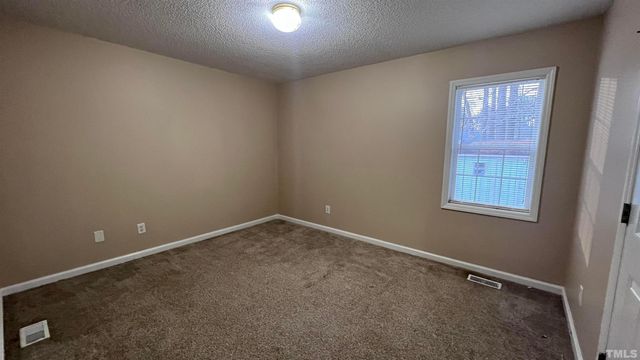 212 Walnut Creek Drive, Clayton, NC 27520