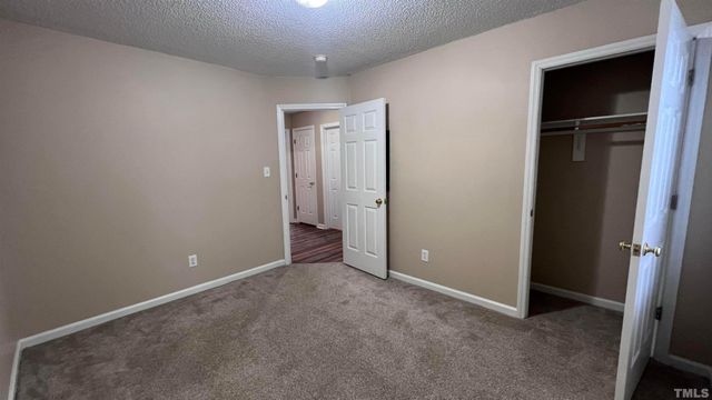 212 Walnut Creek Drive, Clayton, NC 27520
