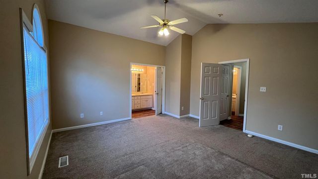 212 Walnut Creek Drive, Clayton, NC 27520
