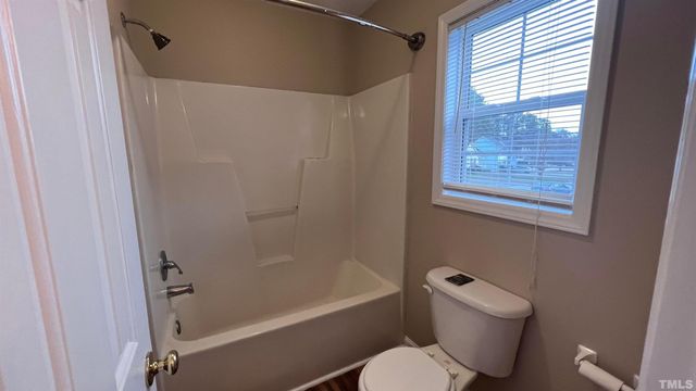 212 Walnut Creek Drive, Clayton, NC 27520