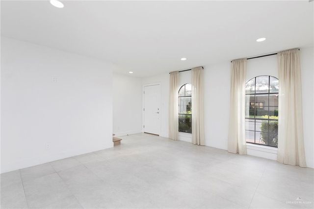 2000 S 5th Street 21, Mcallen, TX 78503