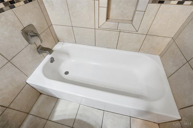 12091 Hitchcock Drive, Forest Park, OH 45240