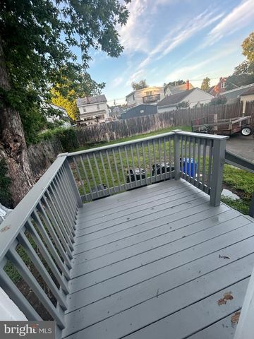 296 HOMECREST AVE, Trenton, NJ 08638