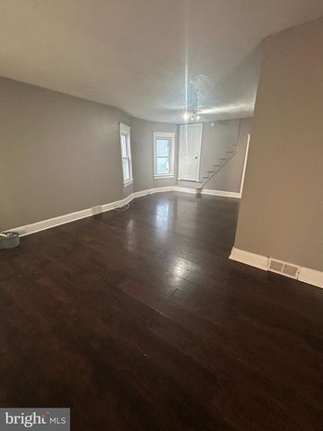 296 HOMECREST AVE, Trenton, NJ 08638