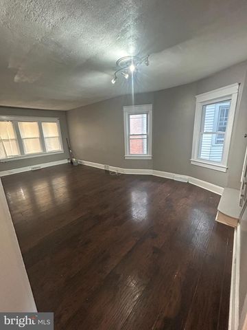 296 HOMECREST AVE, Trenton, NJ 08638