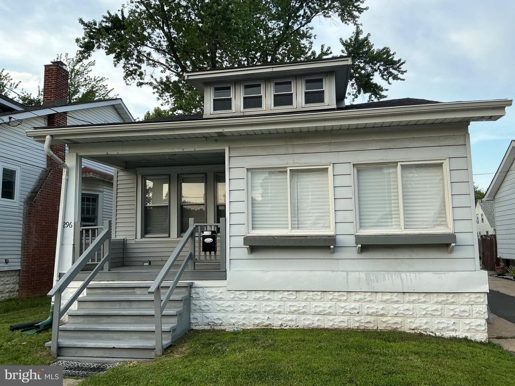 296 HOMECREST AVE, Trenton, NJ 08638