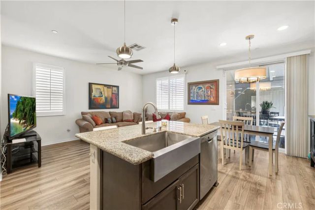 14609 W Del Playa, Panorama City, CA 91402