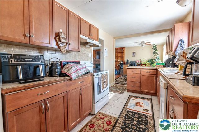 2127 West Main Street, Stroud Twp, PA 18360