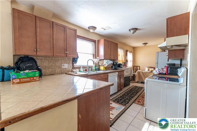 2127 West Main Street, Stroud Twp, PA 18360