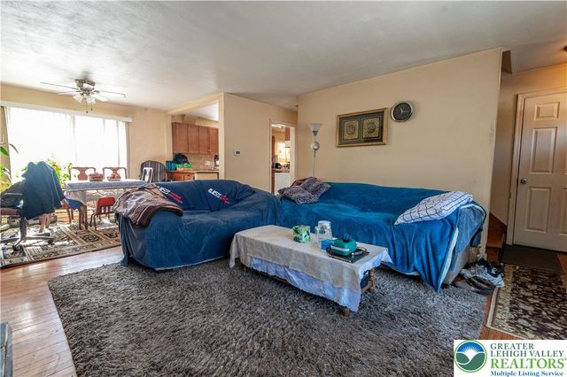 2127 West Main Street, Stroud Twp, PA 18360