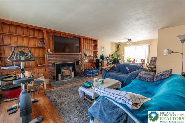 2127 West Main Street, Stroud Twp, PA 18360