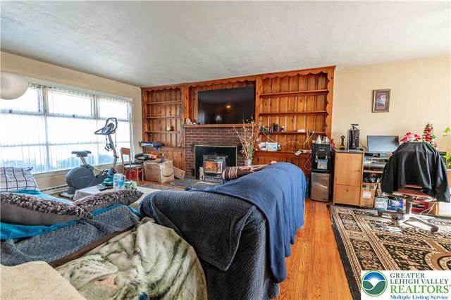 2127 West Main Street, Stroud Twp, PA 18360