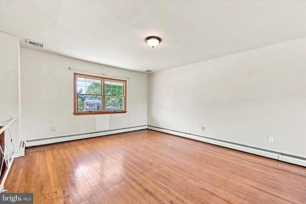 3901 BETH DR, COLLEGEVILLE, PA 19426 — photo 5