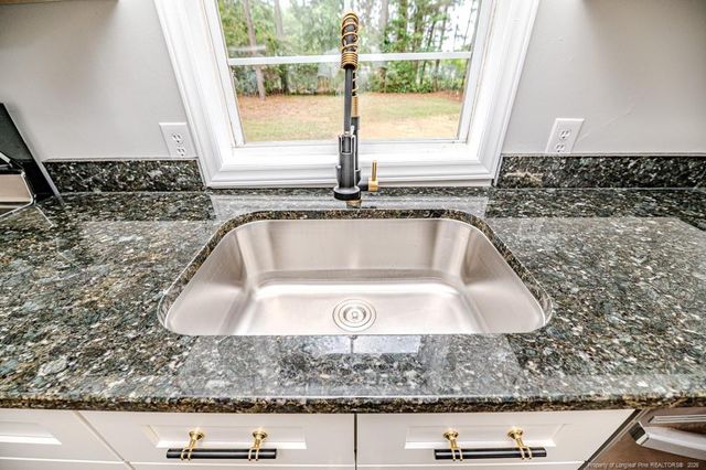 9371 NC 27 W, Lillington, NC 27546