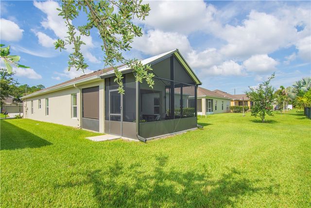 8058 Westfield Circle, Vero Beach, FL 32966