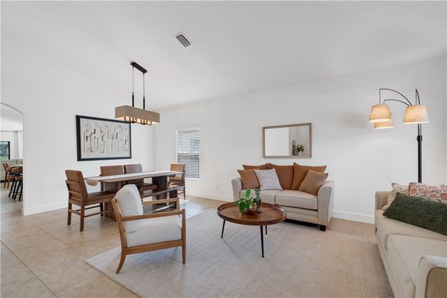 8058 Westfield Circle, Vero Beach, FL 32966