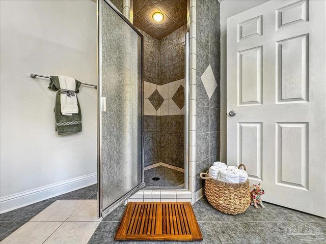 9481 Bridlewood Rd, Pensacola, FL 32526