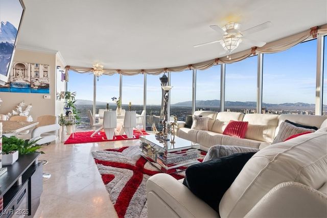 322 Karen Avenue 4207, Las Vegas, NV 89109