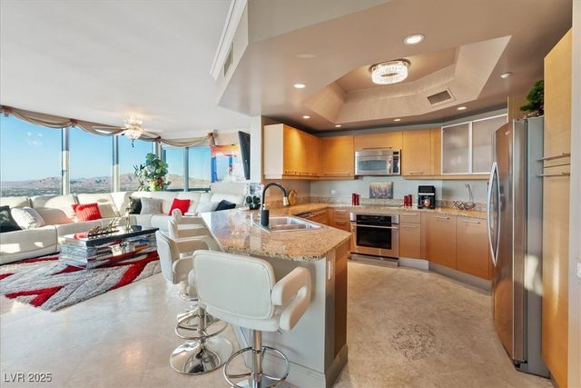 322 Karen Avenue 4207, Las Vegas, NV 89109