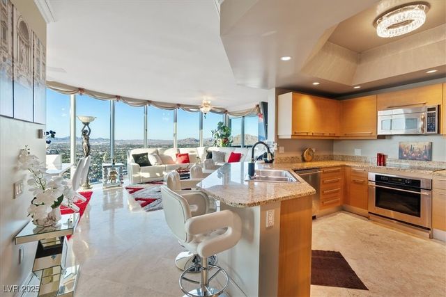 322 Karen Avenue 4207, Las Vegas, NV 89109