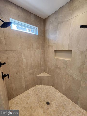 406 WILLOW OAK DR, Lewisberry, PA 17339