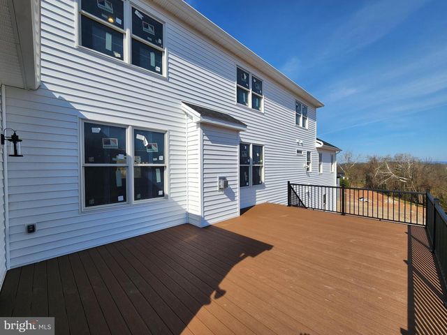 406 WILLOW OAK DR, Lewisberry, PA 17339