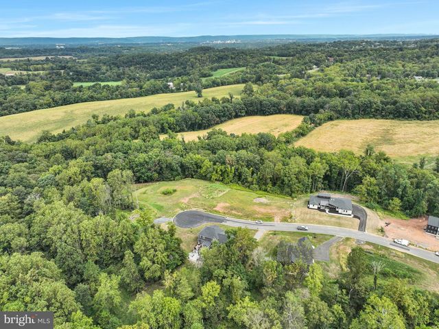 406 WILLOW OAK DR, Lewisberry, PA 17339