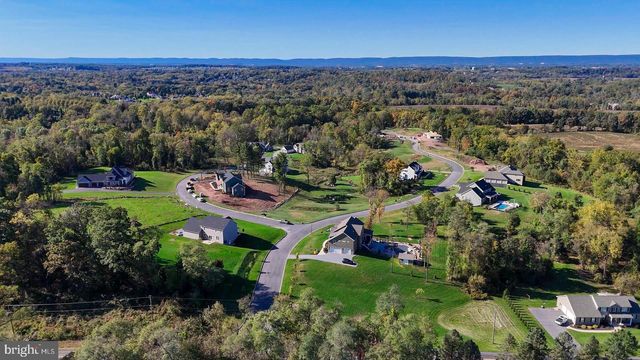 406 WILLOW OAK DR, Lewisberry, PA 17339