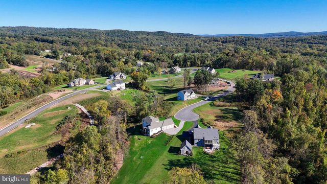406 WILLOW OAK DR, Lewisberry, PA 17339
