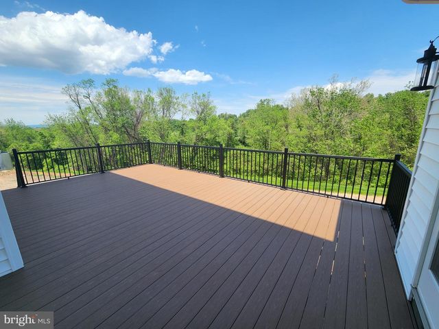 406 WILLOW OAK DR, Lewisberry, PA 17339