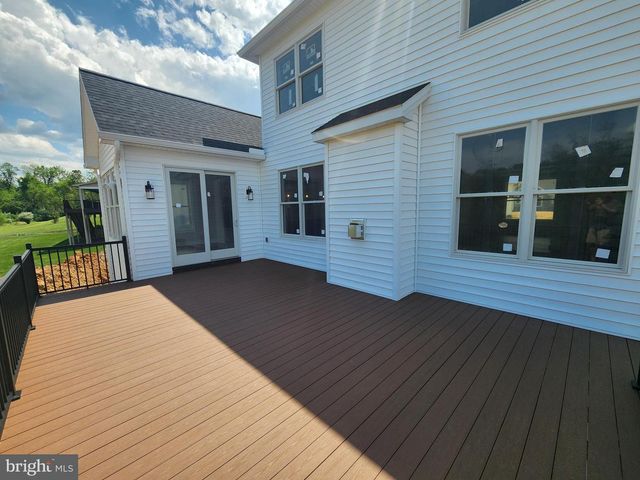 406 WILLOW OAK DR, Lewisberry, PA 17339