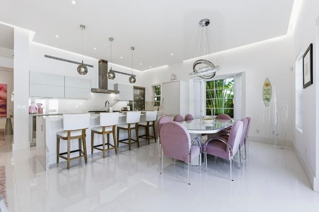 157 Peruvian Avenue, Palm Beach, FL 33480