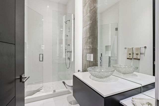 157 Peruvian Avenue, Palm Beach, FL 33480